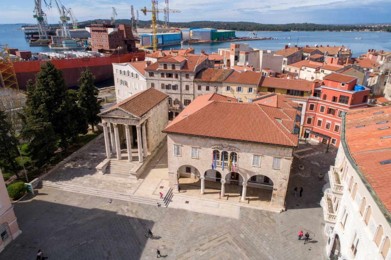 Piazza Foro With Free Parking Apartment Pula Luaran gambar